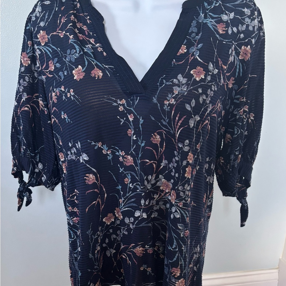 Lucky Brand Navy Floral V-Neck Blouse